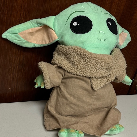 Star Wars by Jay Franco and Son Star Wars Baby Yoda Plush pillow The mandalorian - Picture 12 of 16